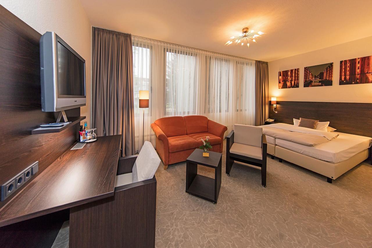 Hotel Cristobal Хамбург Екстериор снимка